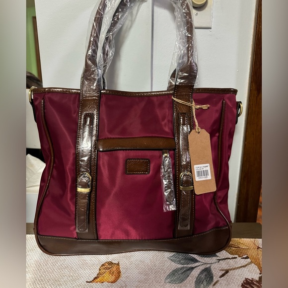 Handbags - Chic Burgundy Tote Bag with Brown Accents